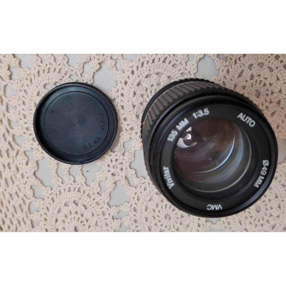 Vivitar 135 millimeter lens auto